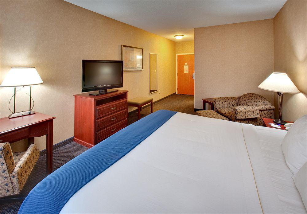 Holiday Inn Express Jamestown By Ihg Zimmer foto