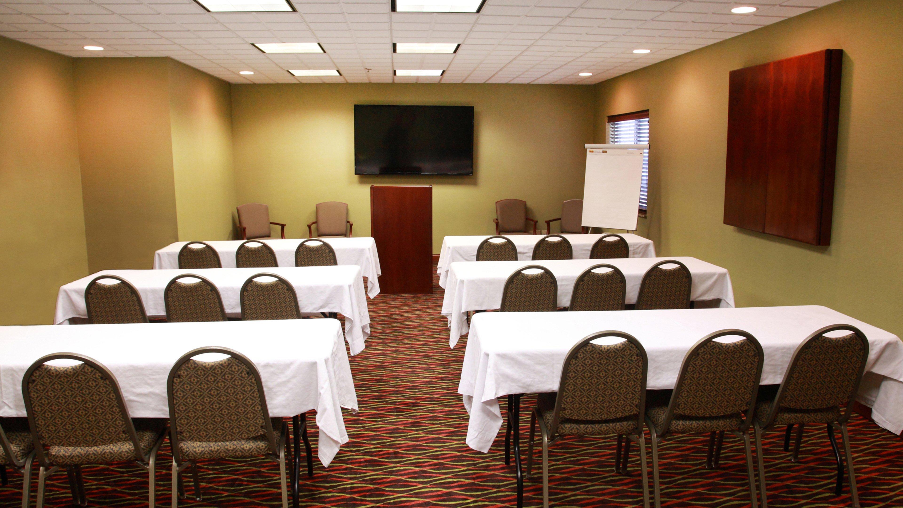 Holiday Inn Express Jamestown By Ihg Exterior foto